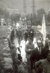 Processione via San Zenone 1951 - Luisa Morelli  2-bmp